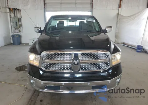 2018 Ram 1500 Laramie из США, поврежденный, VIN 1C6RR7NM1JS254301